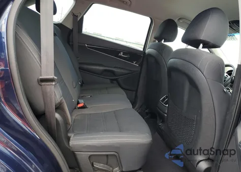 2019 Kia Sorento Lx z USA, uszkodzony, nr VIN 5XYPGDA53KG455711